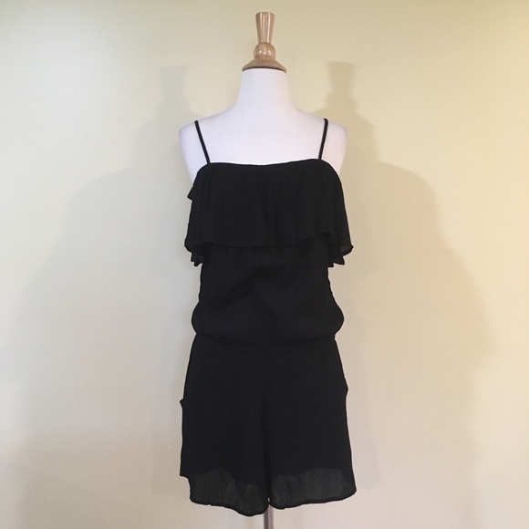 Off Shoulder Ruffle Overlay Romper with Pockets - Picture 4 of 6